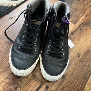 Converse Leather Chuck Taylor Hightops 11.5